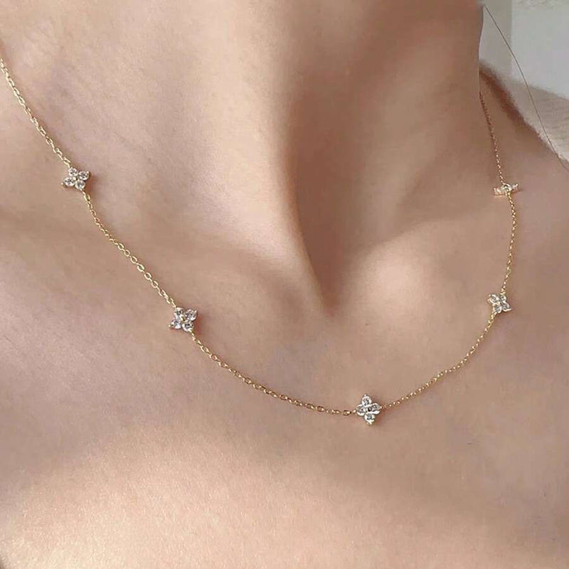 Collar de trébol vintage de cuatro hojas