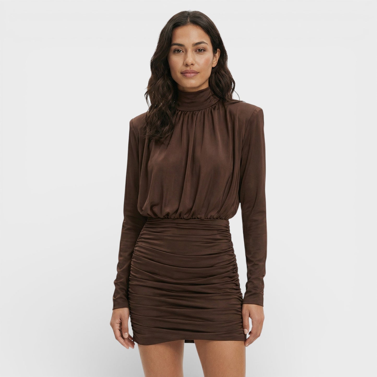 Vestido Mini Cuello Alto Elegante